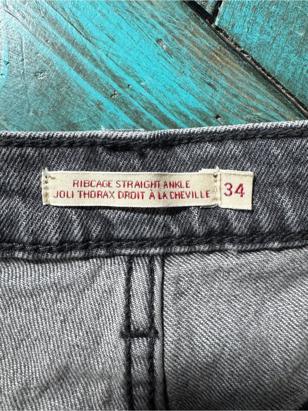 Levi’s Ribcage Straight Ankle Jeans Button Fly Size 34/18 Well Worn Black - Picture 10 of 16